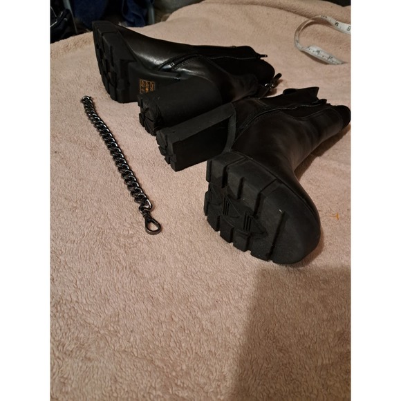 New-GORGEOUS AND SASSY! Aldo Bolder Ankle Chain Platform Boots Sz 8 - Picture 8 of 16